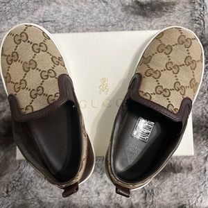 Toddler Beige/brown Gucci slip on sneakers